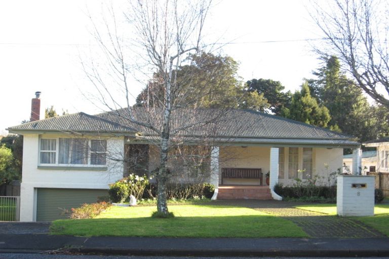 Photo of property in 8 Scenic Drive, Hillpark, Auckland, 2102