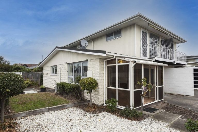 Photo of property in 1/15 Bennett Street, St Albans, Christchurch, 8052