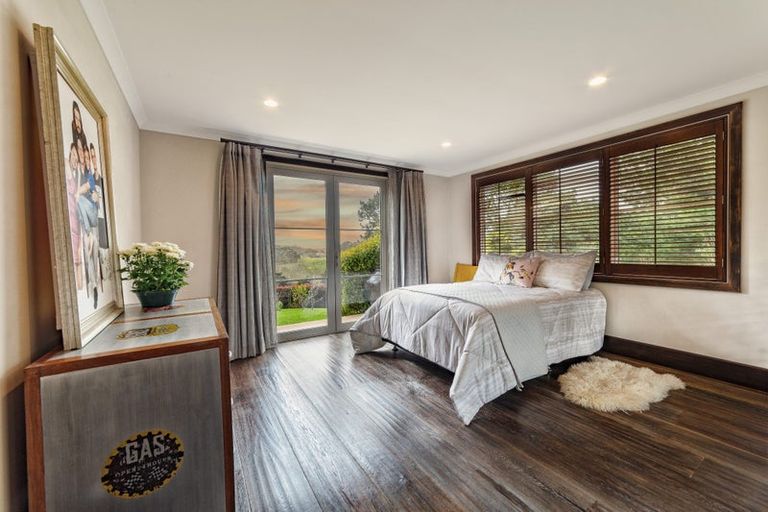 Photo of property in 52c Warman Road, Okura, Albany, 0792