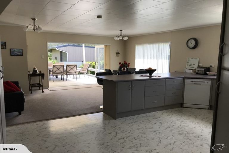 Photo of property in 3 Laycock Road, Tairua, 3508