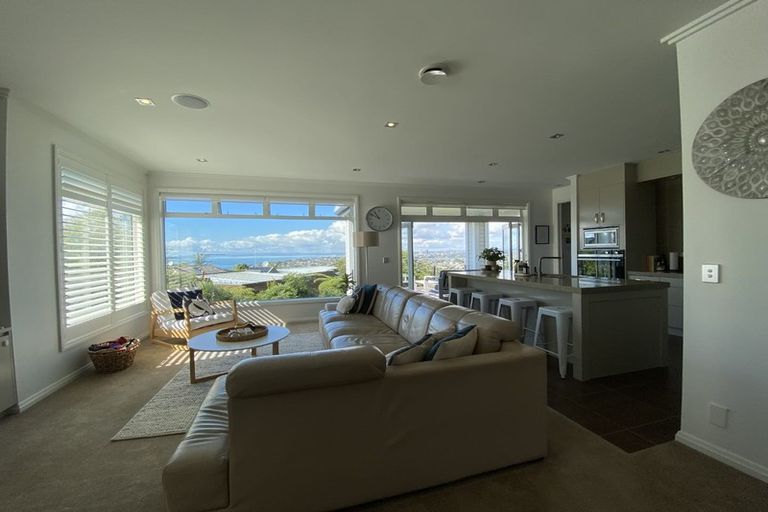 Photo of property in 9 Castor Bay Road, Castor Bay, Auckland, 0620