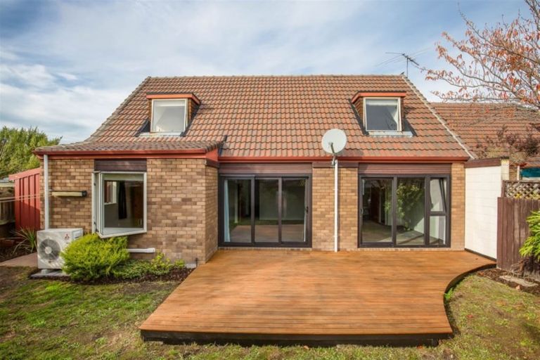 Photo of property in 1/19 Waitikiri Drive, Parklands, Christchurch, 8083