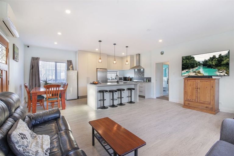 Photo of property in 1/96 Condell Avenue, Papanui, Christchurch, 8053