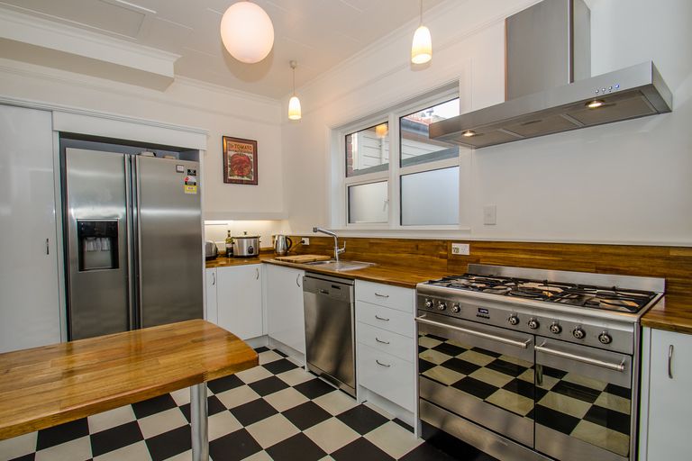 Photo of property in 331 Rattray Street, Dunedin Central, Dunedin, 9016