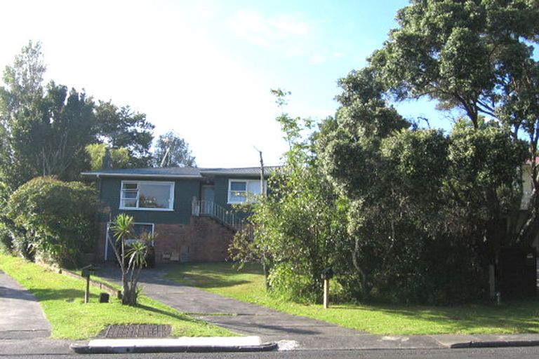 Photo of property in 21 Diana Drive, Glenfield, Auckland, 0627