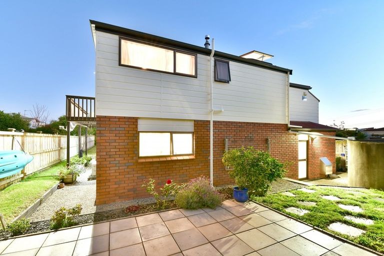 Photo of property in 56a Swann Beach Road, Stanmore Bay, Whangaparaoa, 0932
