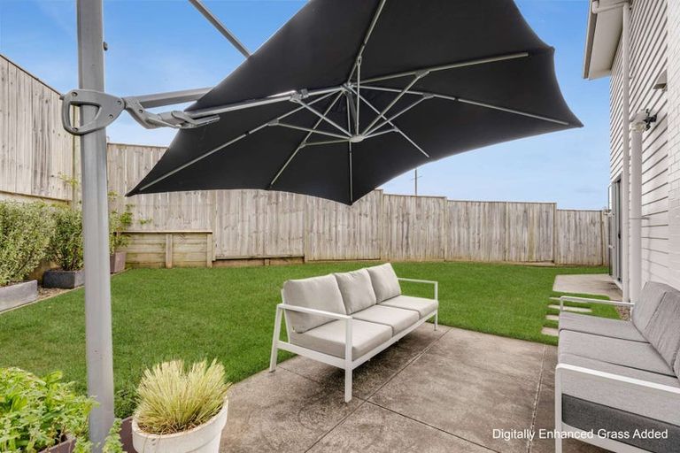 Photo of property in 30 William Wallbank Crescent, Swanson, Auckland, 0614