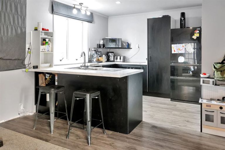 Photo of property in 14 Johnstone Street, Tinwald, Ashburton, 7700