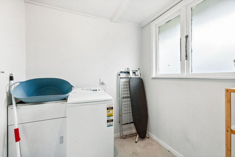 Photo of property in 22 Dunstan Street, Clyde, 9330