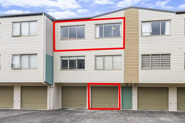 Photo of property in The Haven, 12/120 Beach Haven Road, Beach Haven, Auckland, 0626