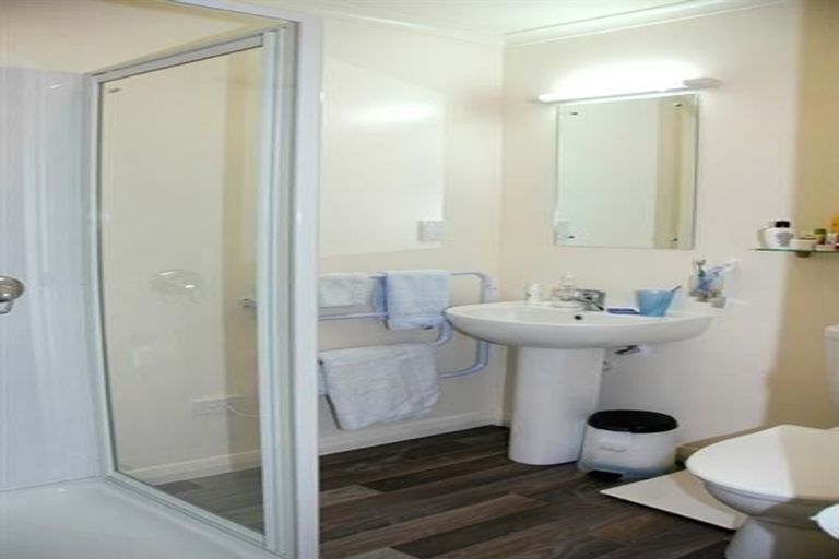 Photo of property in 3 Queen Street, Winton, 9720