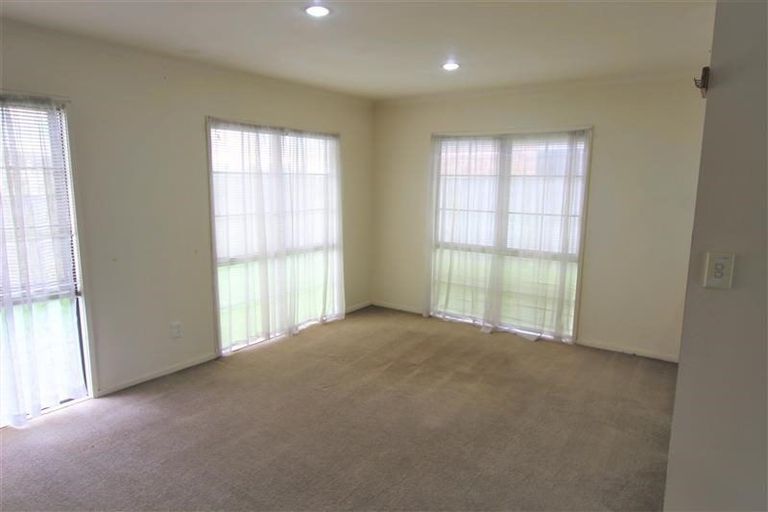 Photo of property in 27 Opawa Crescent, Favona, Auckland, 2024