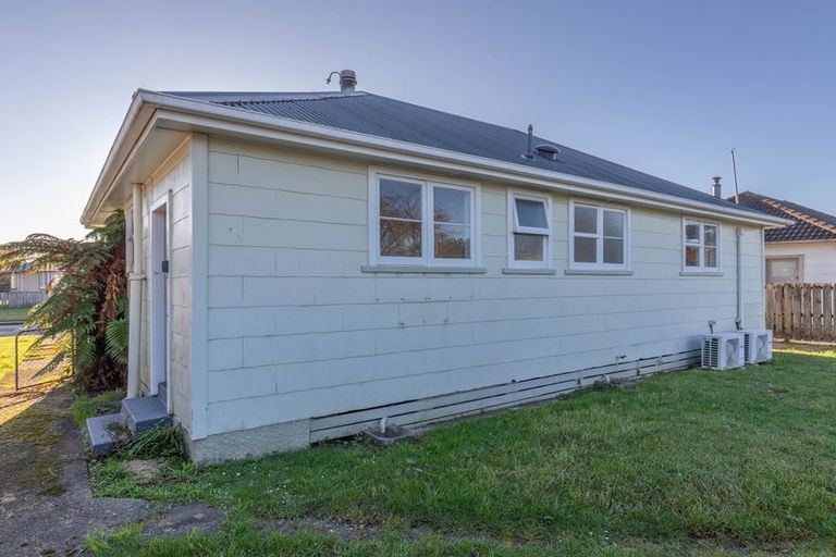 Photo of property in 21 Colvin Street, Westport, 7825