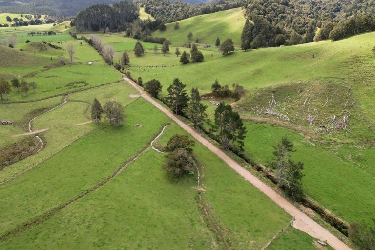 Photo of property in Pigs Head Road, Whakapara, Hikurangi, 0184