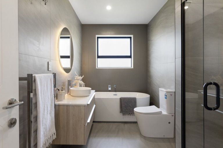 Photo of property in 69 Milns Road, Halswell, Christchurch, 8025