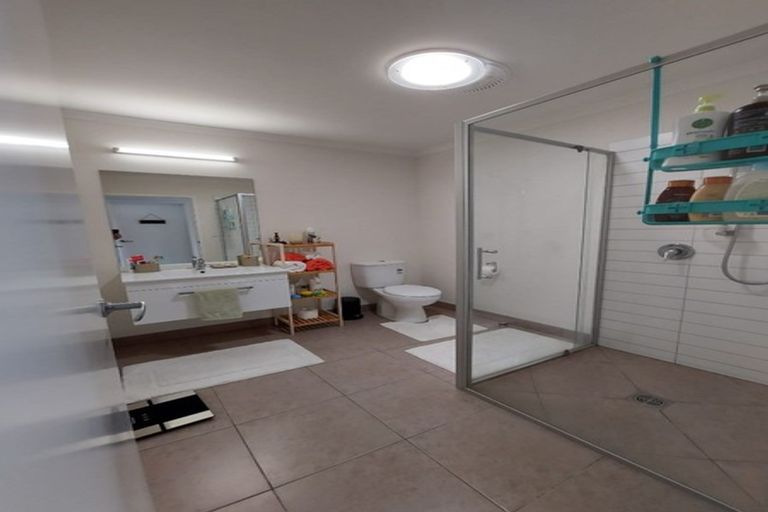 Photo of property in 13 Fermi Lane, Papakura, 2110