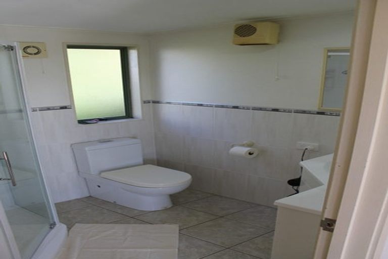 Photo of property in 20 Greenridge Court, Glenfield, Auckland, 0629