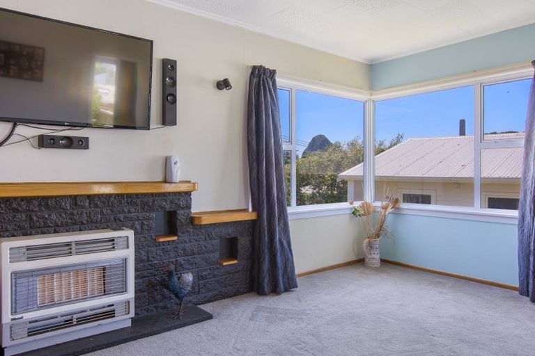 Photo of property in 14 Rospeath Crescent, Spotswood, New Plymouth, 4310