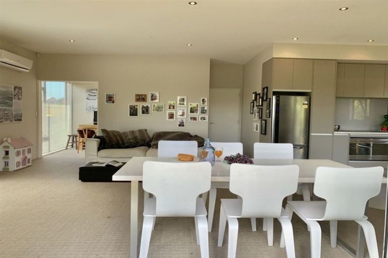 Photo of property in 33 Henley Green, Northwood, Christchurch, 8051