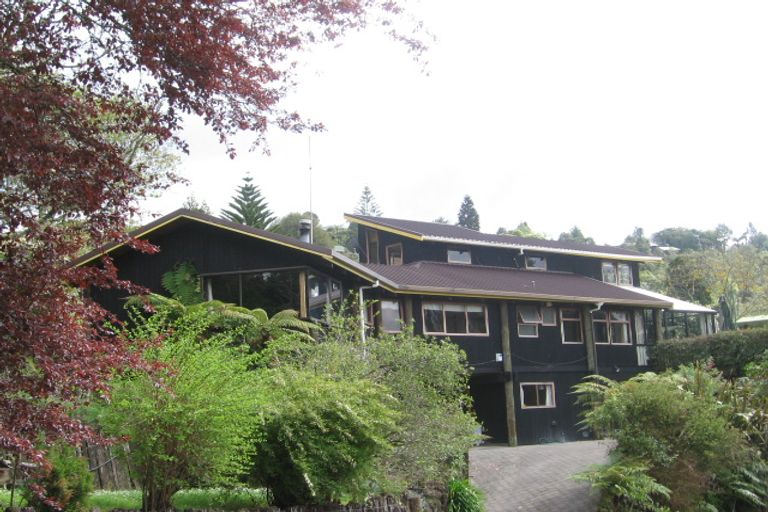 Photo of property in 6 Calder Road, Lake Okareka, Rotorua, 3076