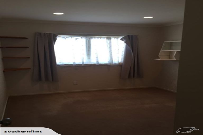 Photo of property in 17 Emmerdale Avenue, Papakura, 2110