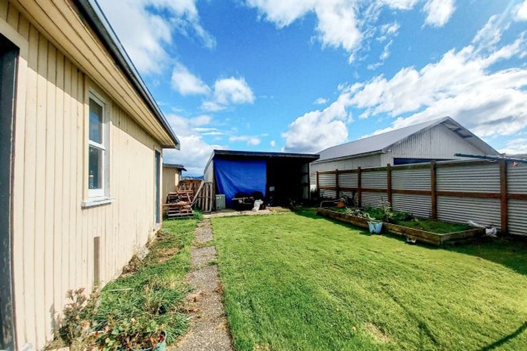 Photo of property in 21 Main Road, Tuatapere, 9620