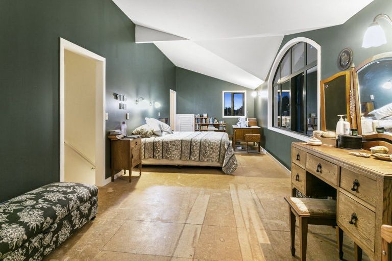 Photo of property in 386 Upper Harbour Drive, Greenhithe, Auckland, 0632