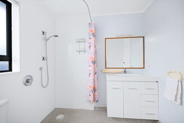 Photo of property in 11 Rawhiti Place, Snells Beach, 0920