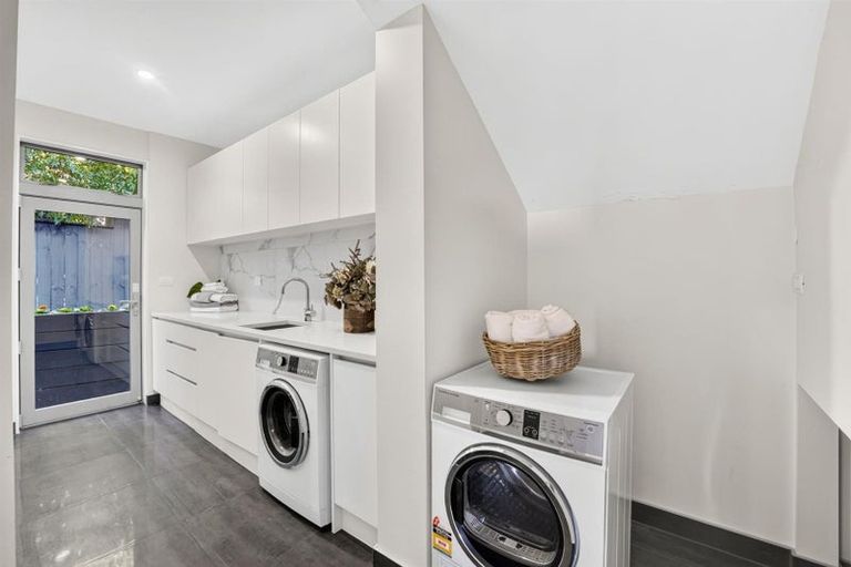 Photo of property in 7a Prospect Terrace, Milford, Auckland, 0620