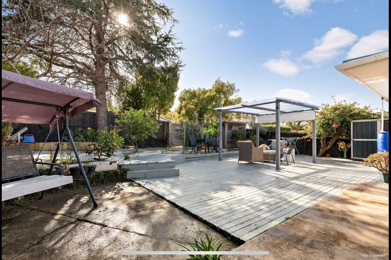 Photo of property in 1/14 Chequers Avenue, Glenfield, Auckland, 0629