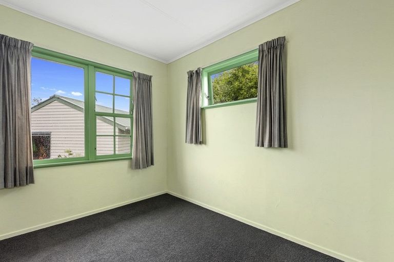 Photo of property in 11 Bonnie Glen Crescent, Ebdentown, Upper Hutt, 5018