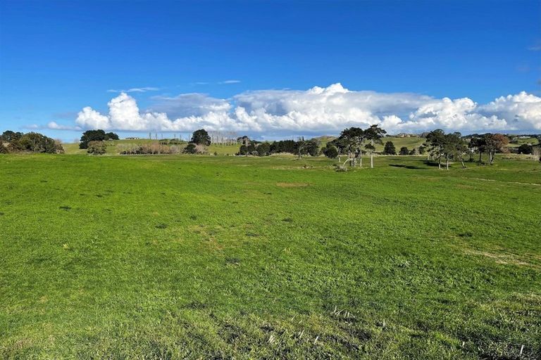 Photo of property in 213 Black Swamp Road, Mangawhai, Wellsford, 0975