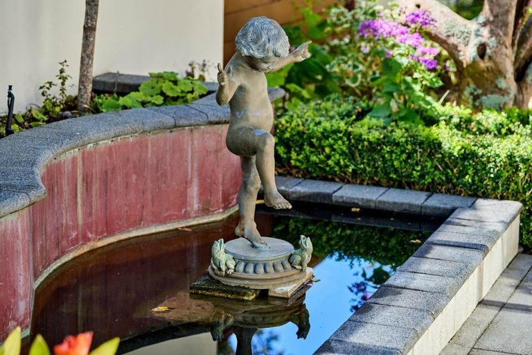 Photo of property in 15 Hautana Square, Woburn, Lower Hutt, 5010