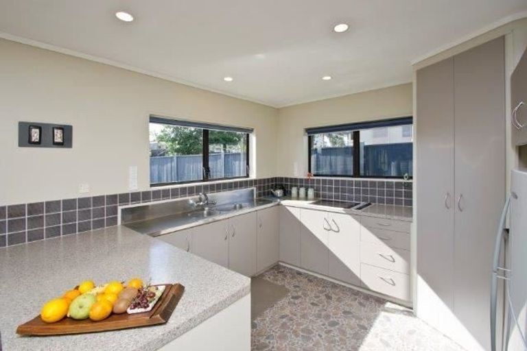 Photo of property in 10 Terrace Avenue, Mount Maunganui, 3116