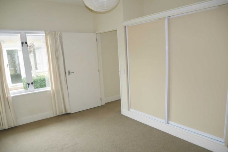 Photo of property in 33a Matai Road, Stanmore Bay, Whangaparaoa, 0932