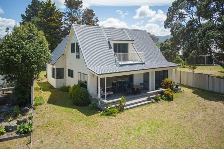 Photo of property in 9 Courtney Place, Pauanui, Hikuai, 3579