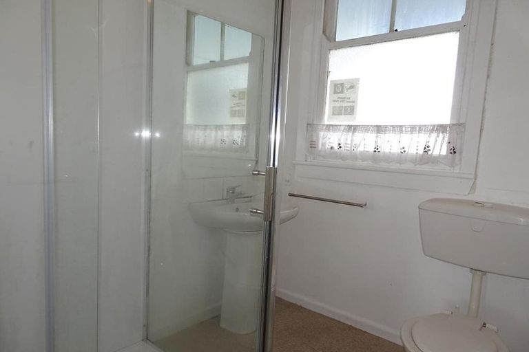 Photo of property in 314 Queen Street West, Hastings, 4122