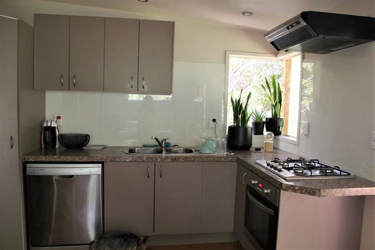 Photo of property in 22a Harvest Avenue, Orewa, 0931