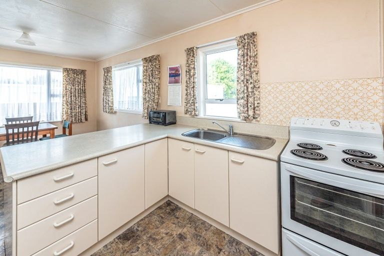 Photo of property in 203 Cornfoot Street, Castlecliff, Whanganui, 4501