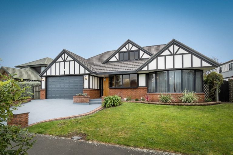 Photo of property in 22 Broadhaven Avenue, Parklands, Christchurch, 8083