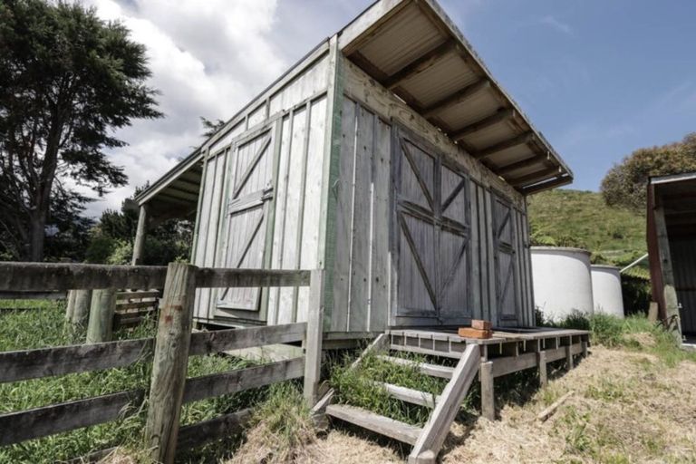 Photo of property in 236 Ngatiawa Road, Reikorangi, Waikanae, 5391