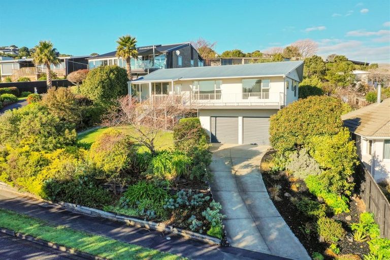 Photo of property in 40 Cannon Hill Crescent, Mount Pleasant, Christchurch, 8081