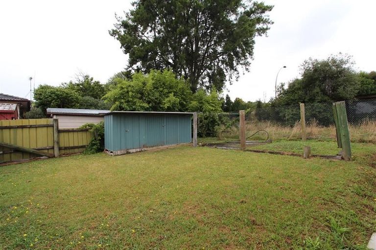 Photo of property in 19 Matipo Crescent, Pukete, Hamilton, 3200