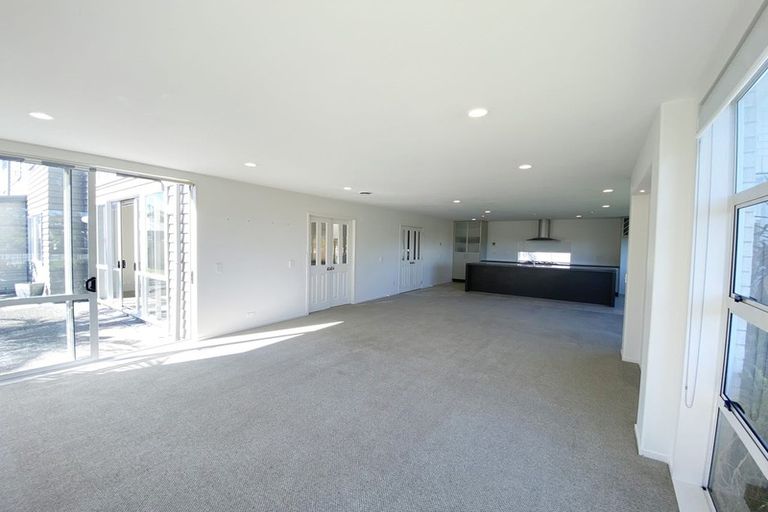 Photo of property in 22 Pine Harbour Parade, Beachlands, Auckland, 2018