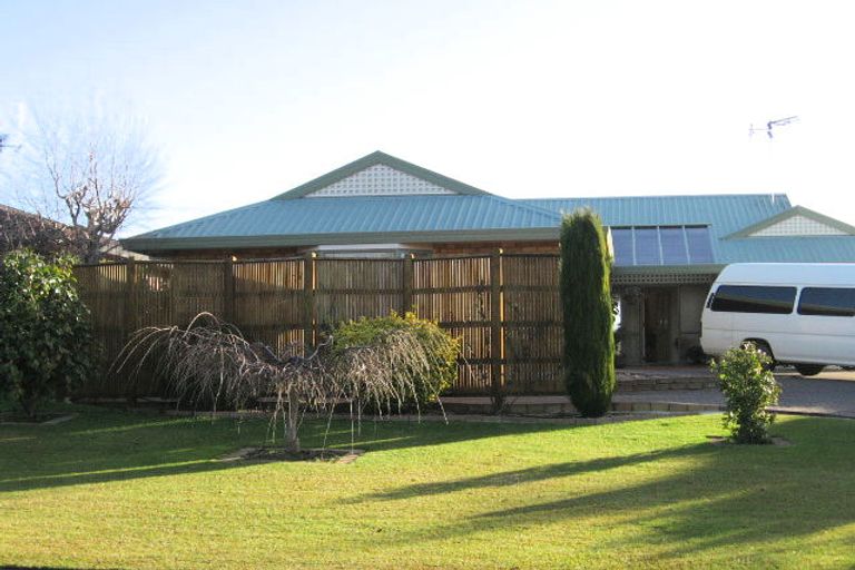 Photo of property in 18 Sunny Dale, Western Heights, Hamilton, 3200