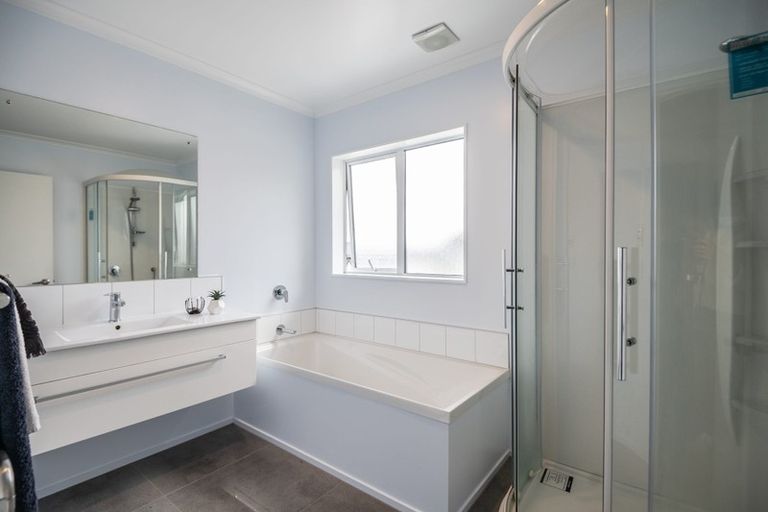 Photo of property in 61b Mauldeth Terrace, Churton Park, Wellington, 6037