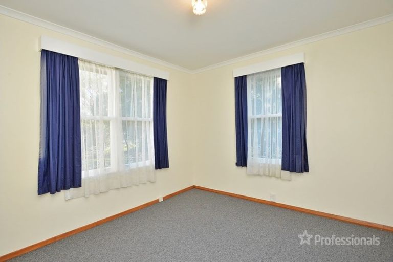 Photo of property in 12 Dixon Street, Carterton, 5713
