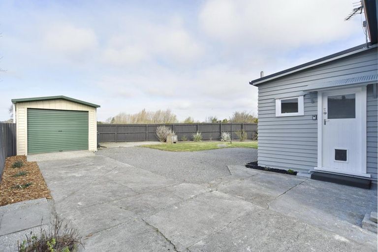 Photo of property in 868 Main North Road, Belfast, Christchurch, 8051