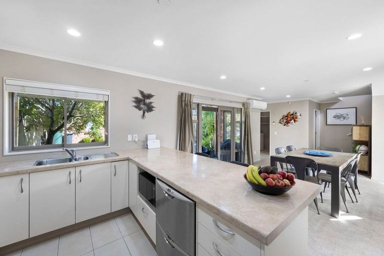 Photo of property in 42 Evergreen Crescent, Trentham, Upper Hutt, 5018