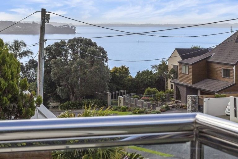 Photo of property in 1/130 Churchill Road, Rothesay Bay, Auckland, 0630